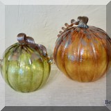 G03. Art glass pumpkins. 